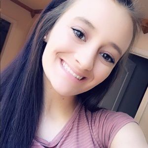 Meet your Posher, Ceara